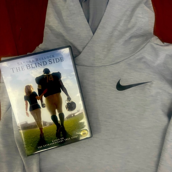 Nike Tops - Woman’s Medium Dri-fit Nike Hoodie with DVD